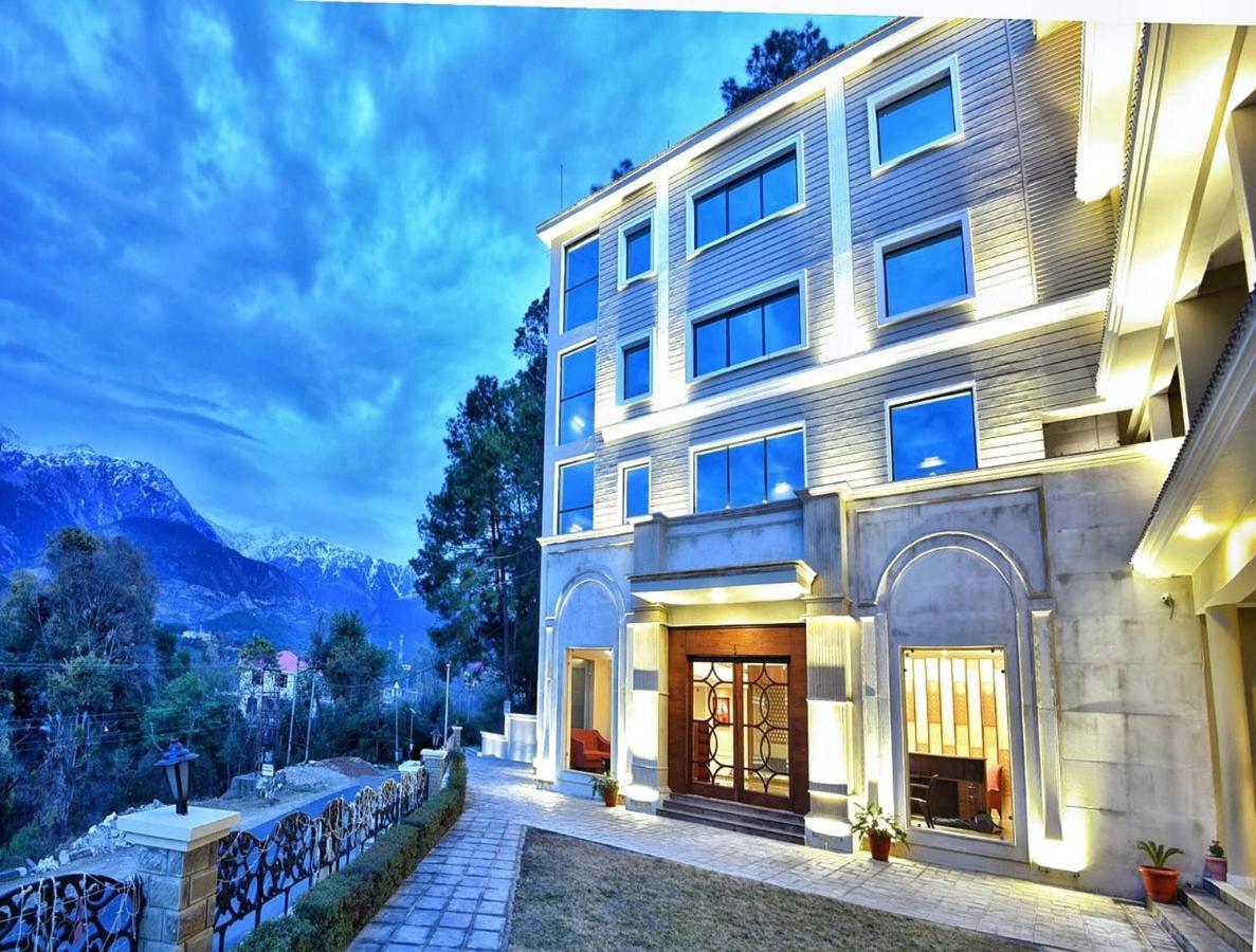 Justa Palampur Resort & Convention Centre Eksteriør bilde