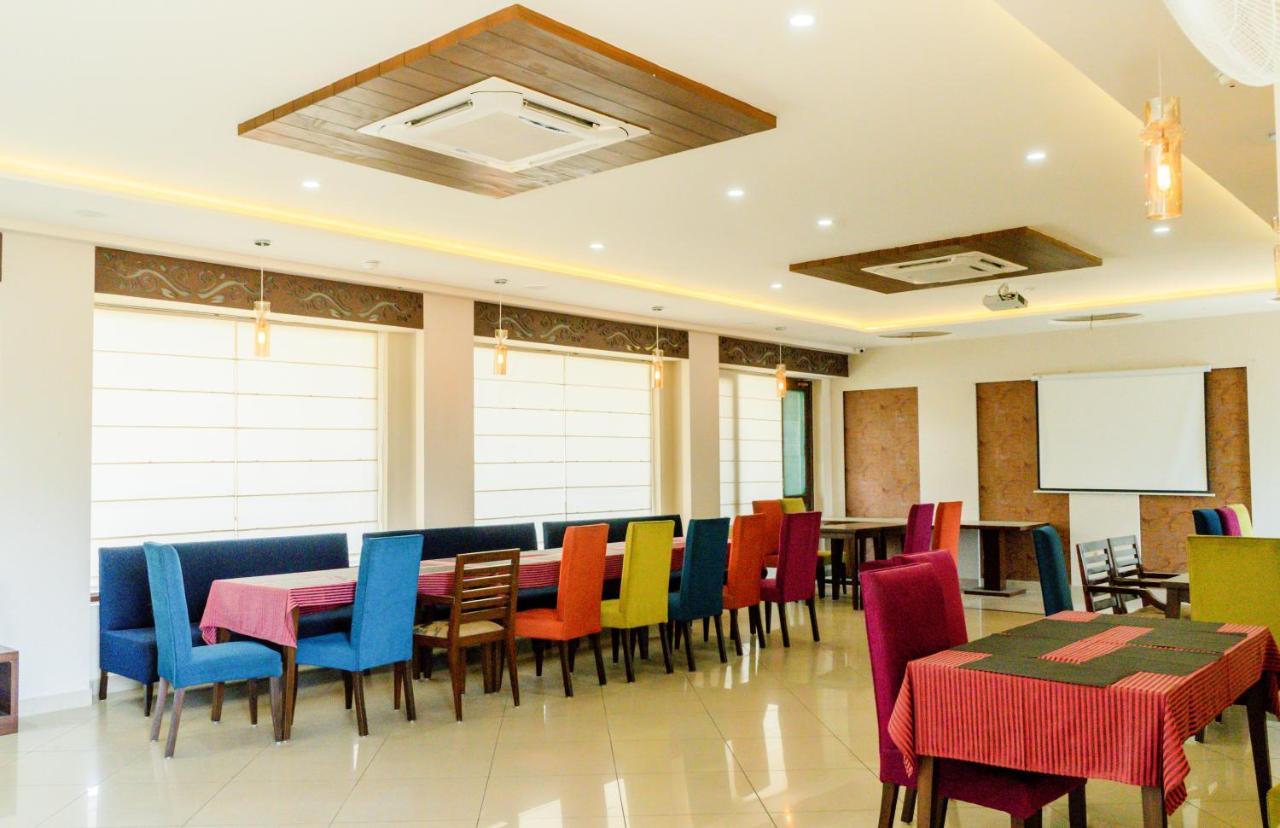 Justa Palampur Resort & Convention Centre Eksteriør bilde